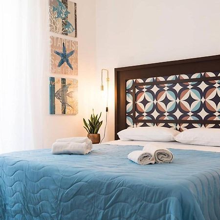 Donna Maria B&B Фавиняна Екстериор снимка